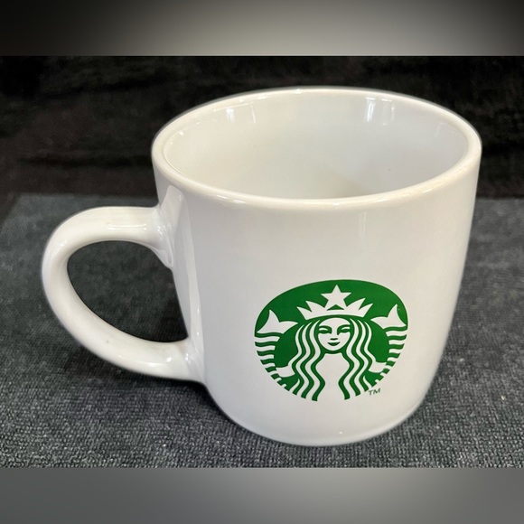 Starbucks Mermaid Logo Green 7.8 fl oz Espresso Mugs Cups Lot of 2 - Picture 8 of 9